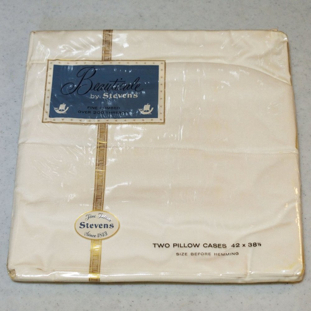 NWD Vtg Stevens Beauticale Cotton 200 Thread (2) Cream Pillow Cases 42 x 38.5